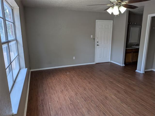 Building Photo - 7022 Lincoln Dr