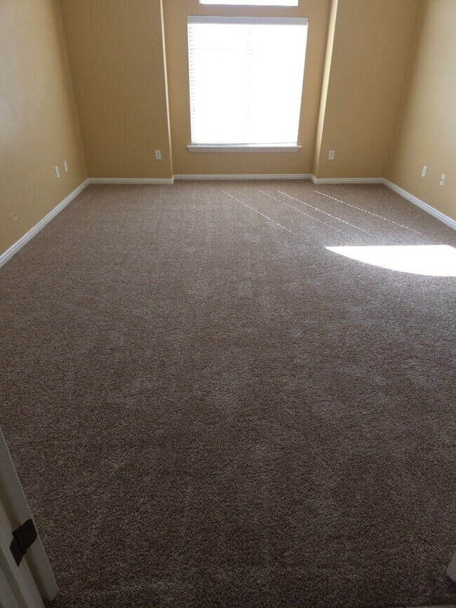 Building Photo - Stylish 3-Bedroom Home in Herriman!