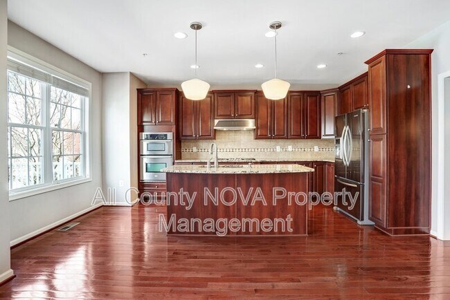 Building Photo - 1609 Poplar Run Dr