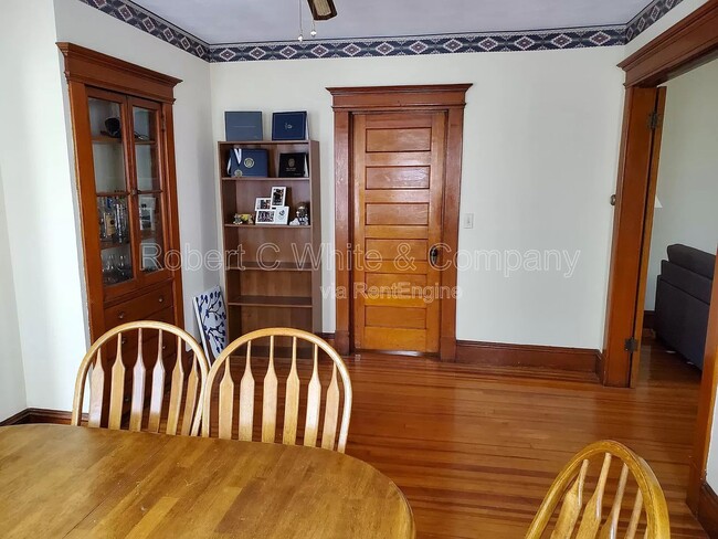 Building Photo - 137 Liberty St