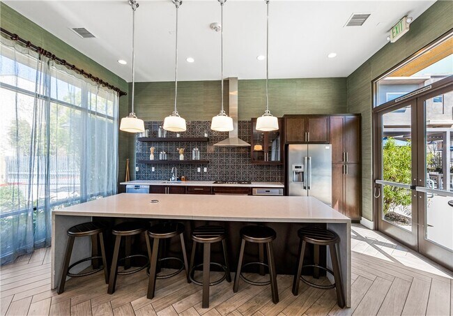 Building Photo - 706 Colorado Cir