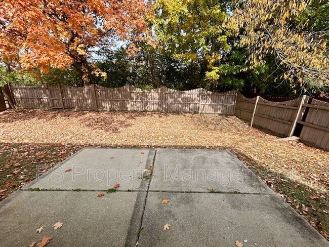 Building Photo - 5834 Blackley Ln