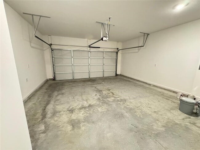 Building Photo - 396 Red Dragon Dr