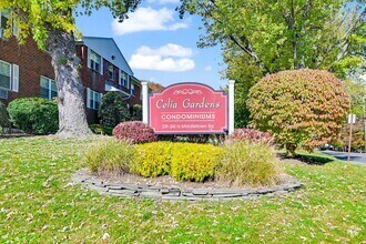 Building Photo - 237 N Middletown Rd
