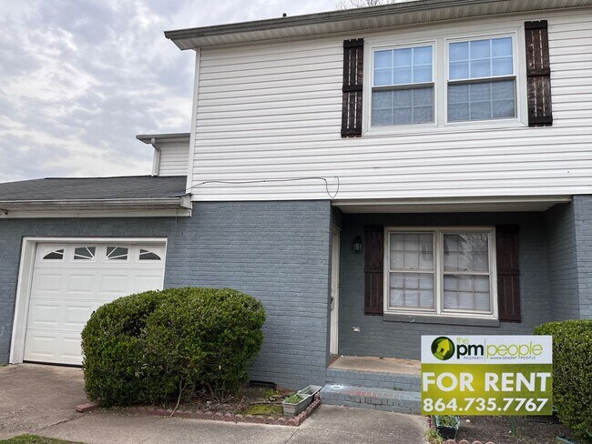Primary Photo - Excellent Location! 4/2.5 Townhome Available!