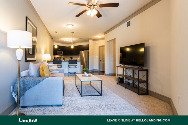 Building Photo - 18021 Kingsland Blvd