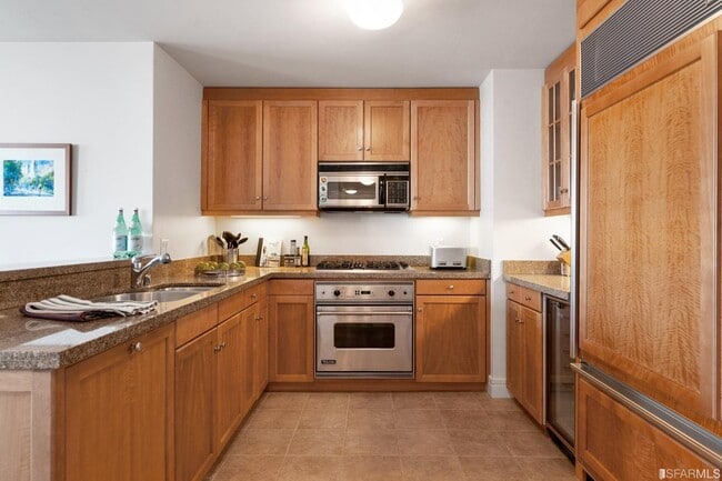 Building Photo - 765 Market St