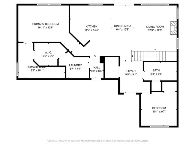 Building Photo - Bright & modern main floor living in newer home!