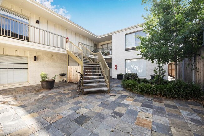 Building Photo - 3414 Garrott St