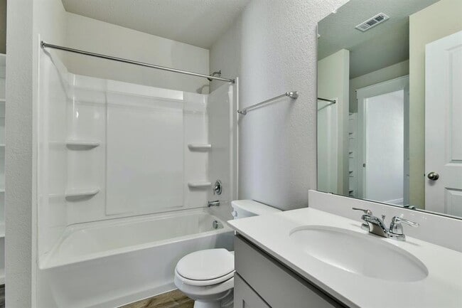 Building Photo - 603B Pearly Eye Dr