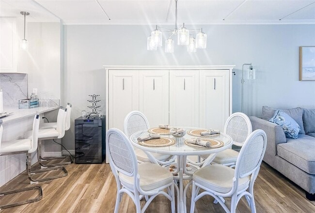 Building Photo - 845 Benjamin Franklin Dr