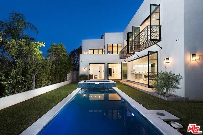 Building Photo - 12509 W Sunset Blvd