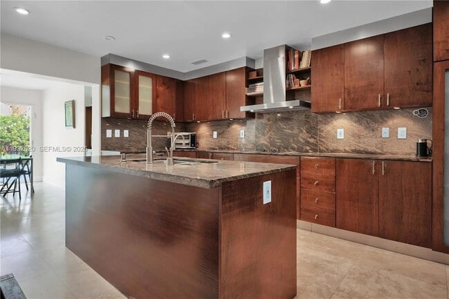 Building Photo - 2101 NE 211th Terrace