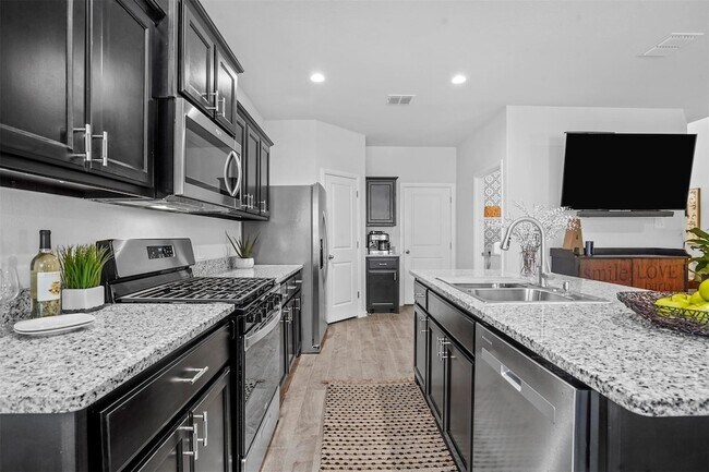 Building Photo - 8916 Old Rawhide Ln