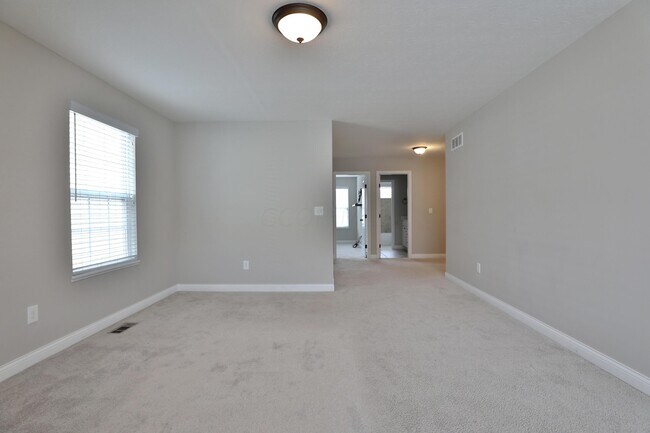 Building Photo - 1412 Leesland Dr