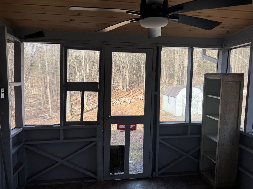 Building Photo - 95 Glenmere Homesites Rd