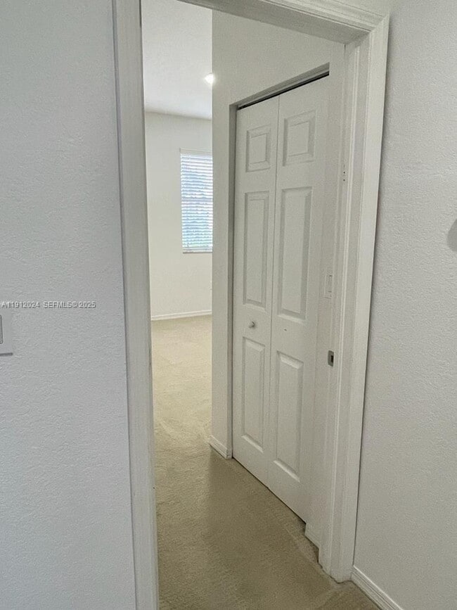 Building Photo - 14934 SW 41st Ln