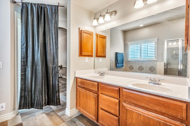 Building Photo - 12709 Tierra Lily Ct