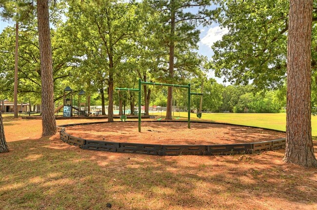 Building Photo - 9582 Darkwood St