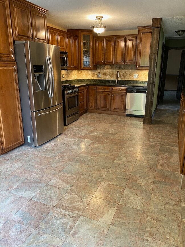Kitchen - 3137 W 20th Ave