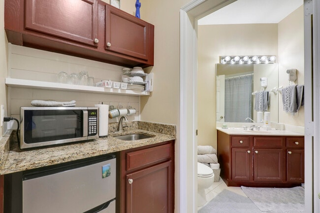 Building Photo - 8296 Mulligan Cir