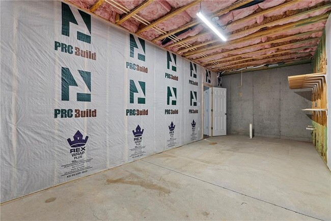 Building Photo - 570 Abbey Village Cir