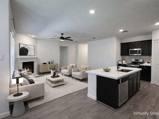 Building Photo - 1302 Deerfield Dr