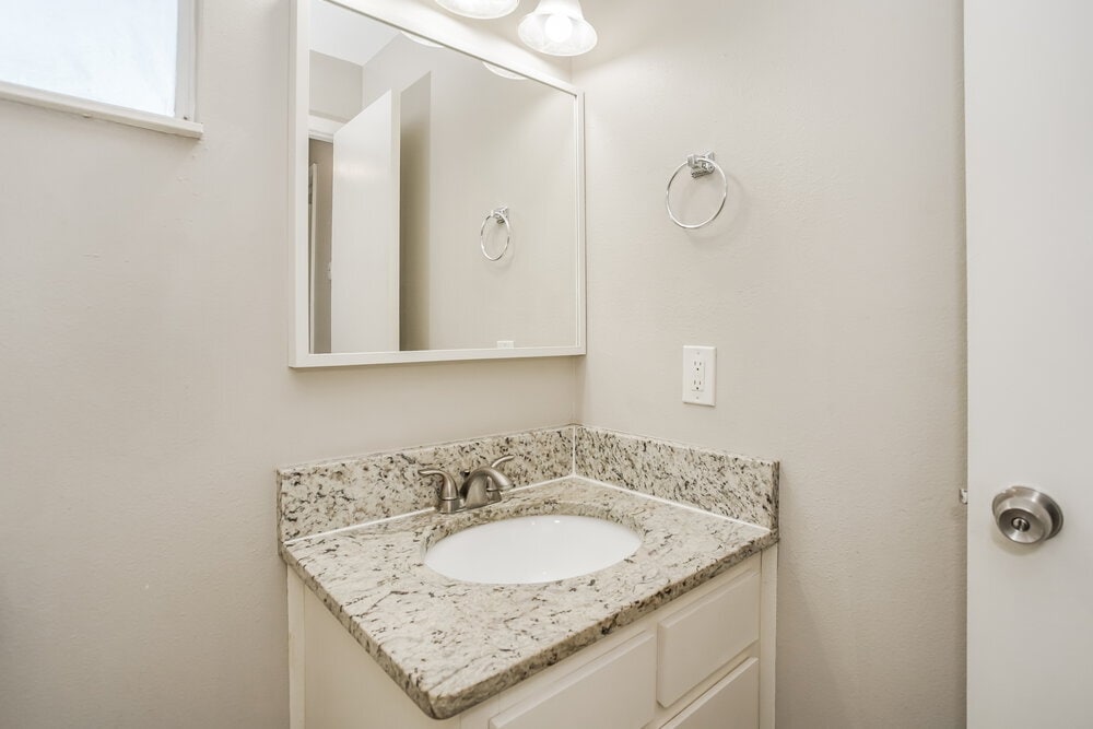 Building Photo - 1518 Crossridge Dr