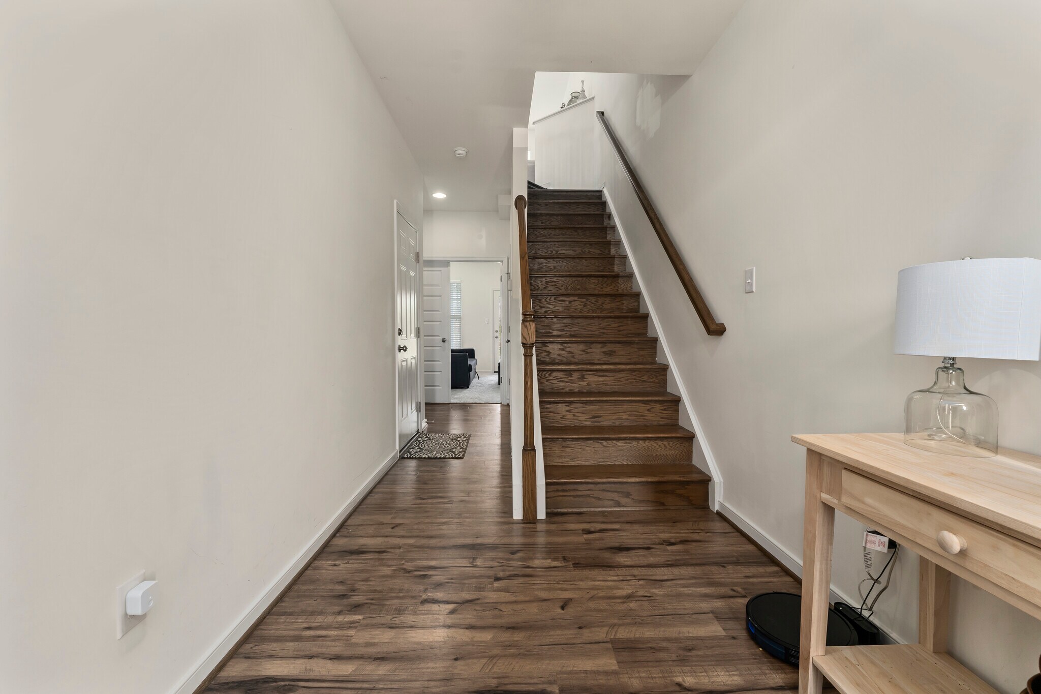 Foyer - 10410 Perennial Dr