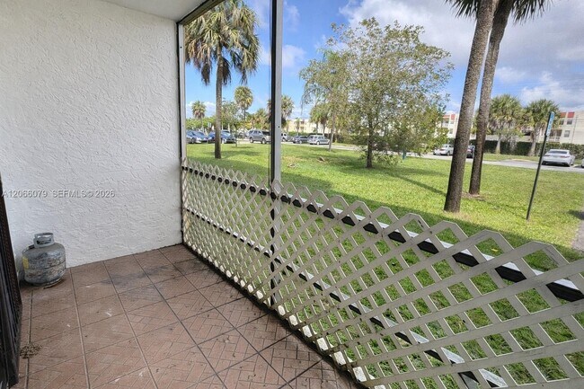 Building Photo - 3700 NW 21st St