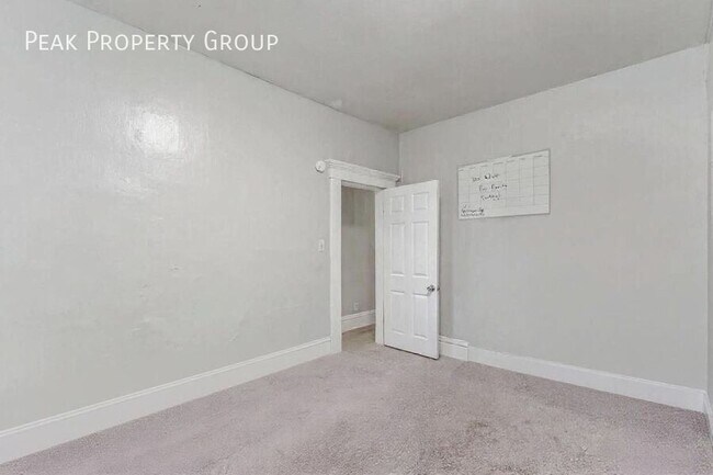 Building Photo - 196 W 8th Ave