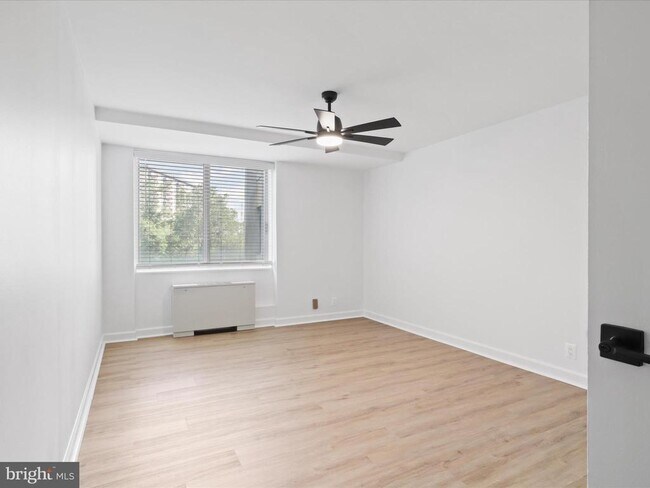 Building Photo - 301 N Beauregard St
