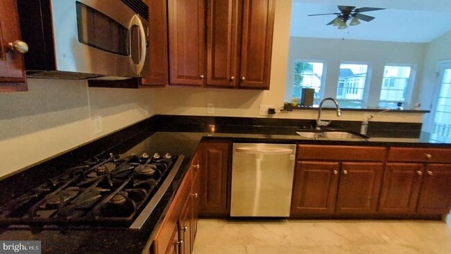 Building Photo - 12432 Gemstone Dr