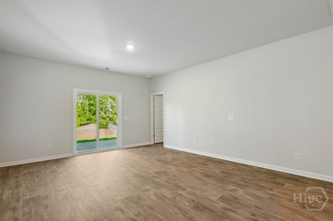 Building Photo - 150 Bottlebrush Dr