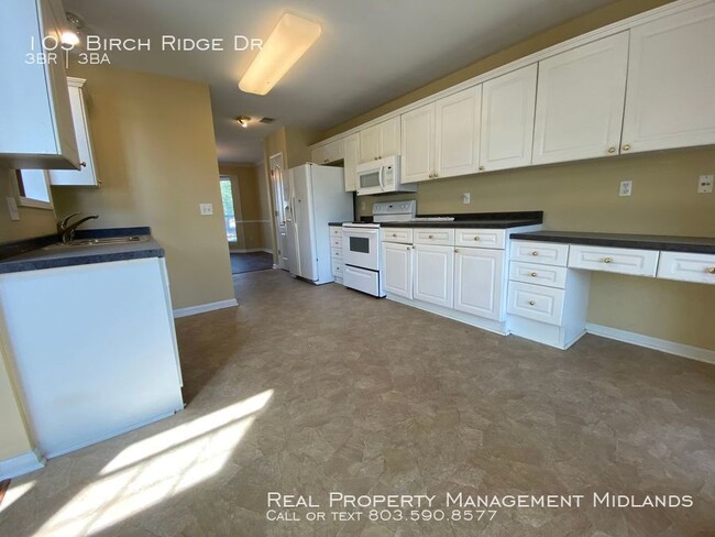 Building Photo - 105 Birch Ridge Dr