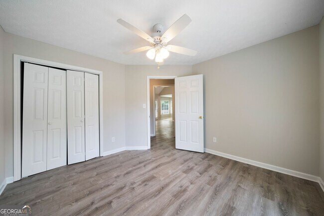 Building Photo - 33 Stevenson Point