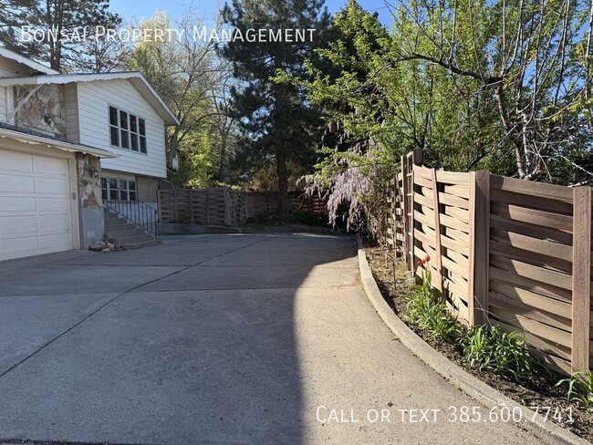 Building Photo - 1189 S 200 E