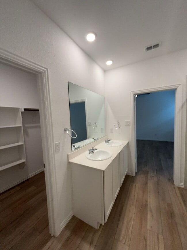 Building Photo - 4 BR/2BA | Newly Renovated Single Story | 1-Car Covered Parking | Fenced Backyard!