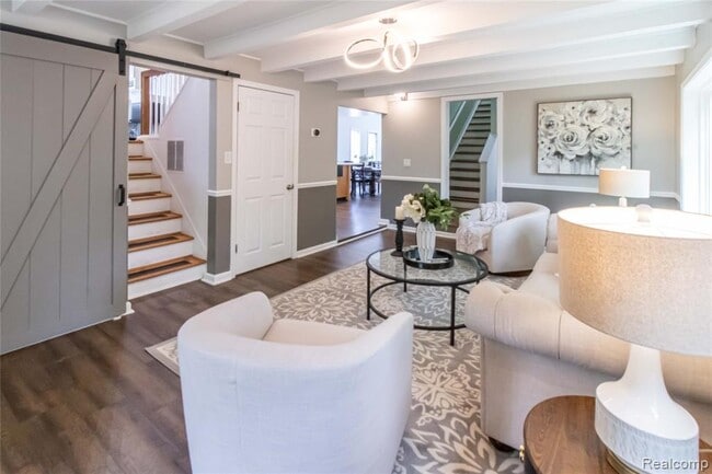 Building Photo - 1834 Fairview St