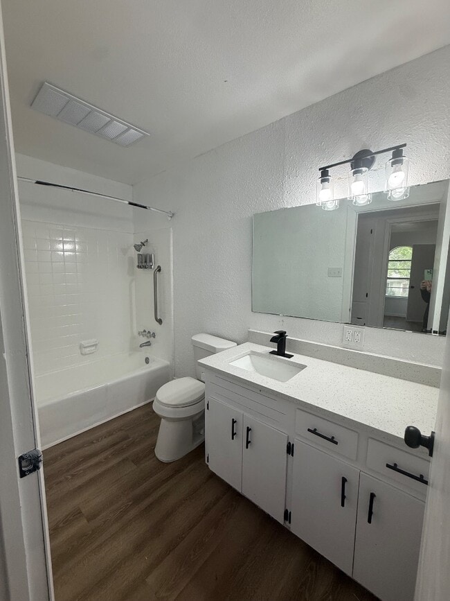Building Photo - 4617 Cobblestone Ln