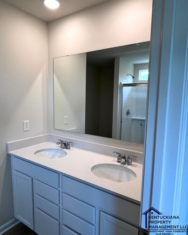 Building Photo - Beautiful New Construction Home in Lyndon – Minutes from Westport Village