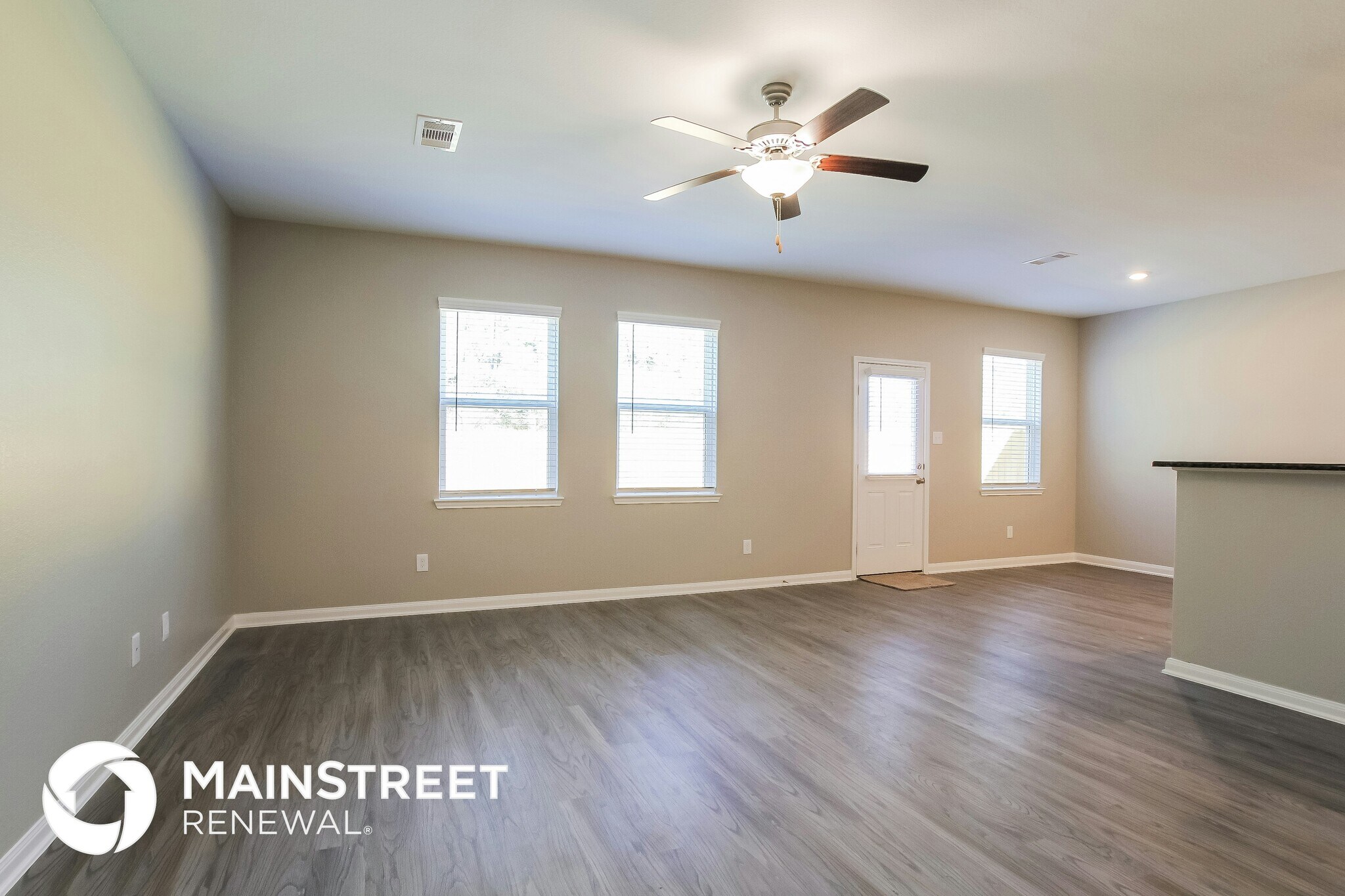 Building Photo - 27064 Leonardo Dr