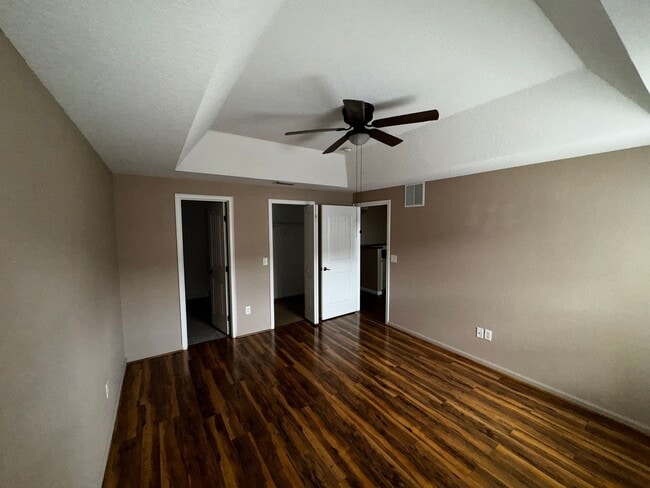 Building Photo - MARION REFLECTIONS