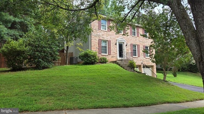 Building Photo - 16549 Sioux Ln