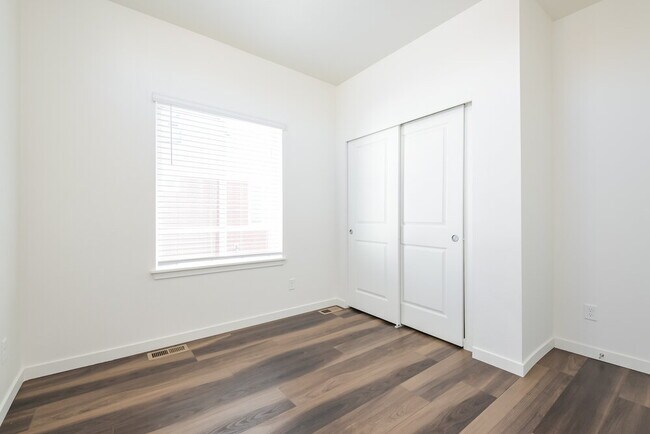 Building Photo - 4748 N Tower Ct