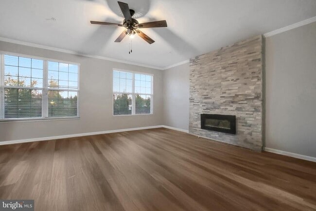 Building Photo - 7524 Briargrove Lane