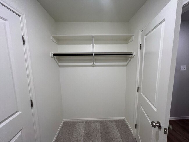 Building Photo - 7216 E County Rd 99 1/2