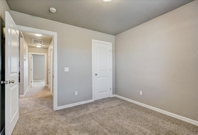 Building Photo - 1120 Garrett Farm Rd