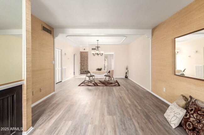 Building Photo - 6735 N 16th Pl