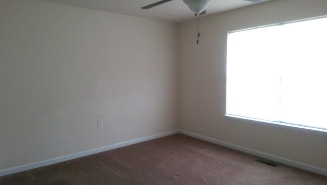 Building Photo - 1299 Pond St SE